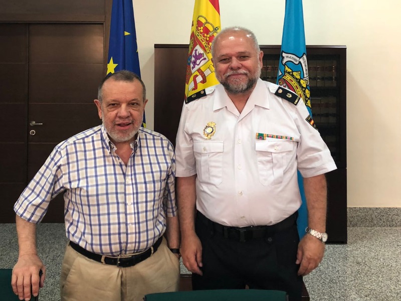 Reunión del Defensor del Pueblo (e.f.), Francisco Fernández Marugán, con Cuerpo Nacional Policía en Melilla