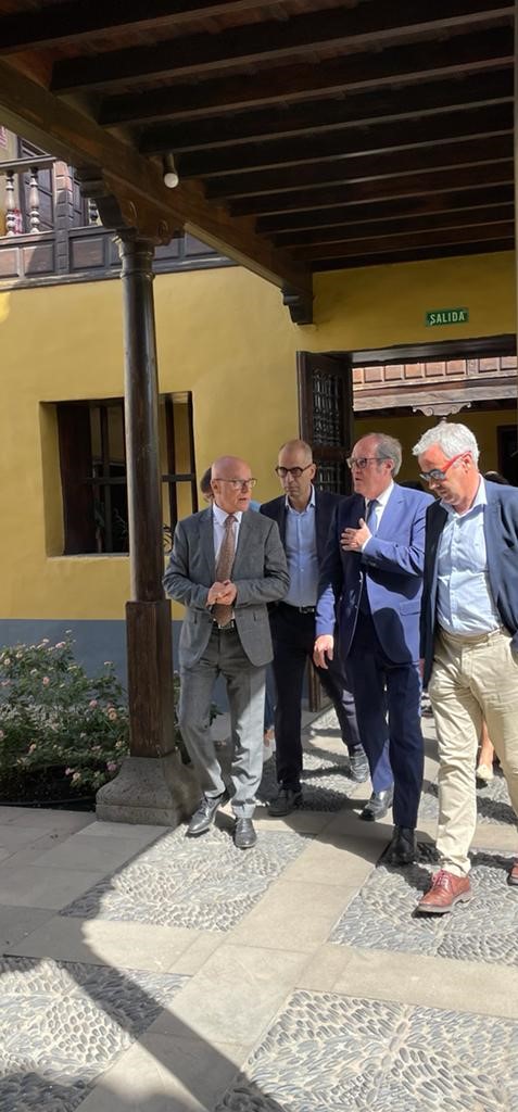El Defensor mantiene encuentros con representantes institucionales y con las asociaciones de afectados