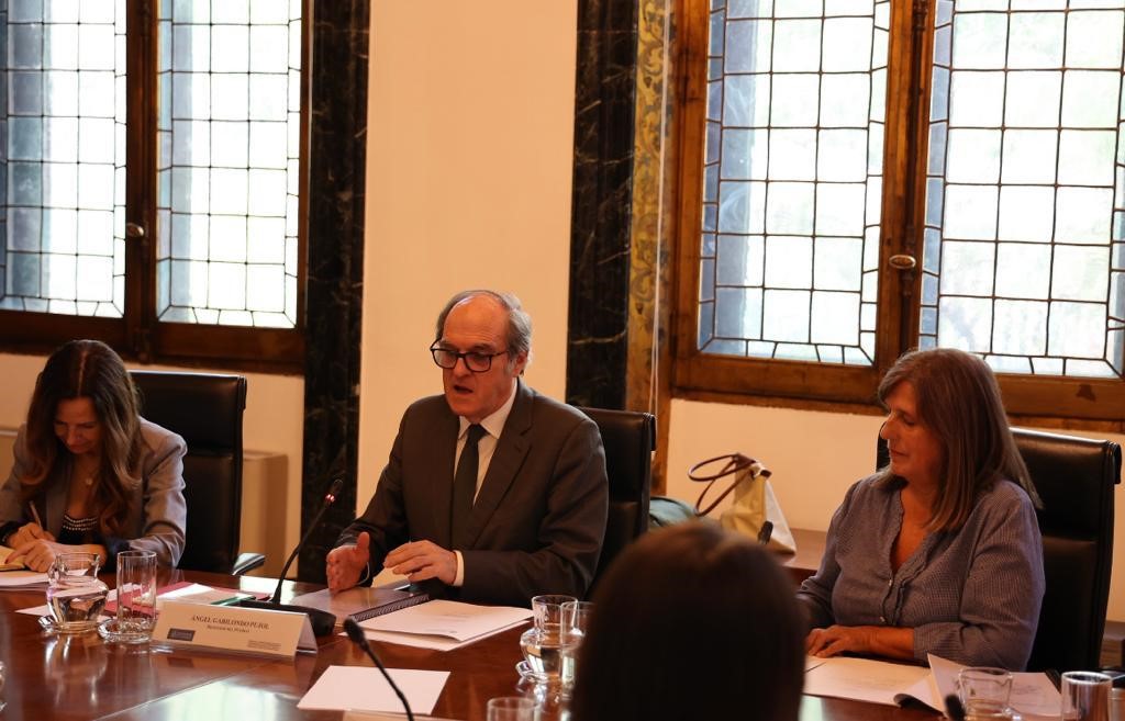 Reunión de la Comisión Asesora encargada de estudiar y elaborar un informe sobre los abusos sexuales cometidos en el ámbito de la Iglesia católica y el papel de los poderes públicos