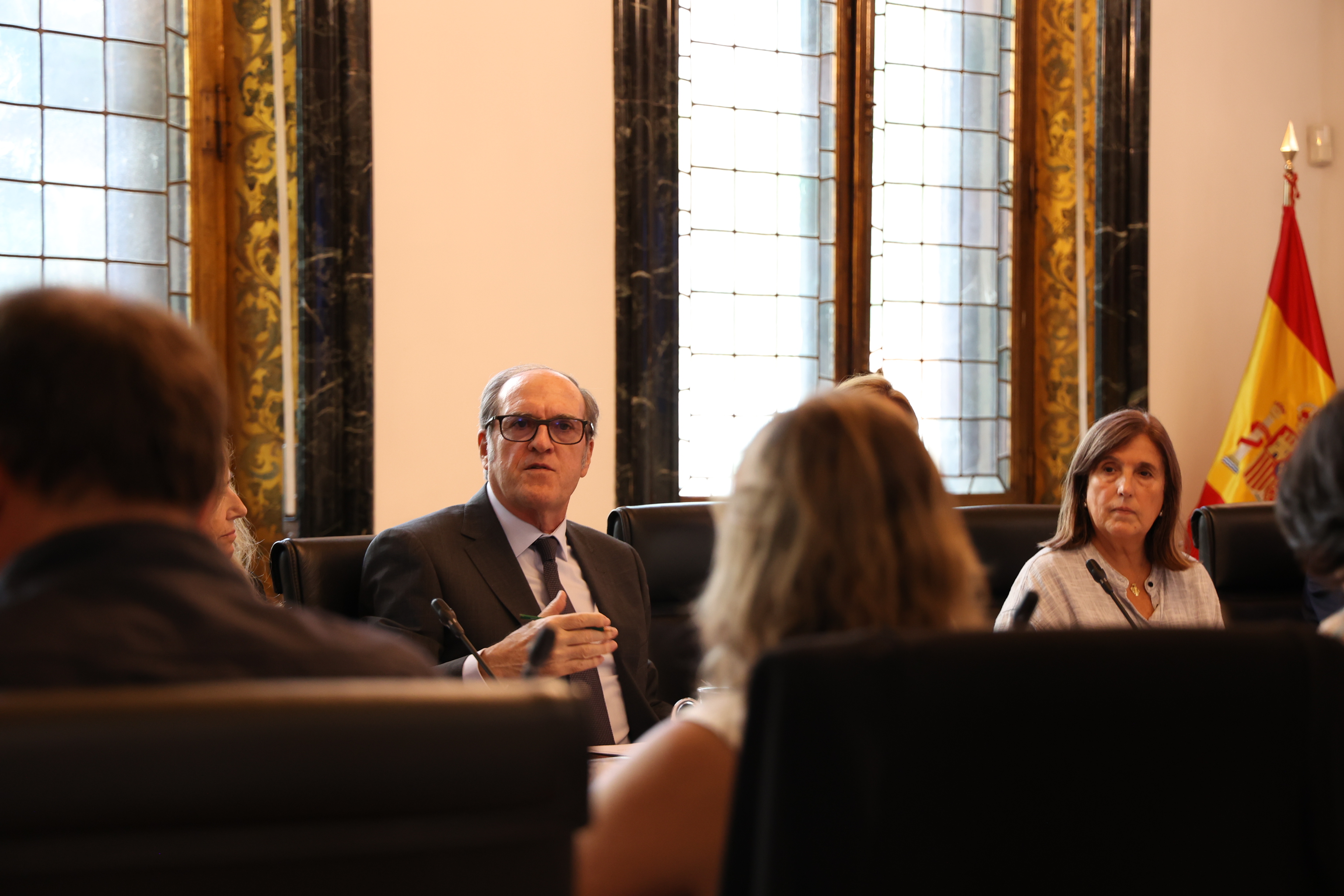 El Defensor en la reunión de la Comisión Asesora