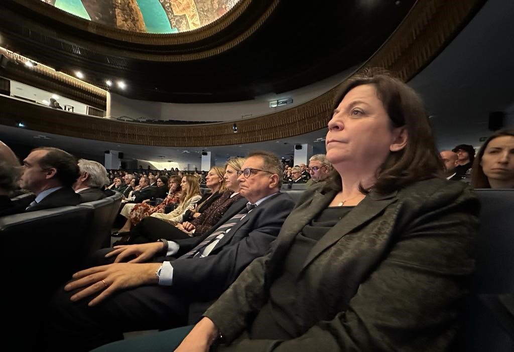 El Defensor del Pueblo asiste al acto de entrega de los Premios Anuales de la Fundación Víctimas del Terrorismo
