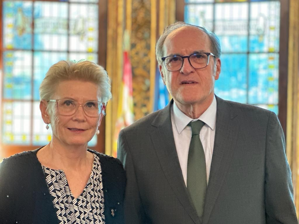 El Defensor del Pueblo, Ángel Gabilondo y la Defensora de la Ciudadanía de Palma, Anna Moilanen.
