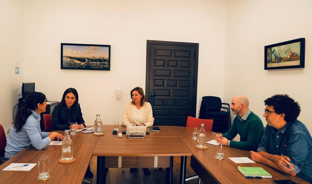 Patricia Bárcena reunida con representantes de la Agencia de Asilo de la Unión Europea