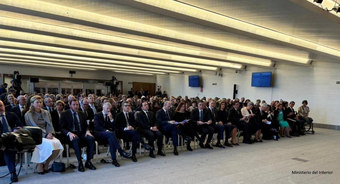 Ángel Gabilondo asiste al acto conmemorativo del Día Europeo de las Víctimas del Terrorismo
