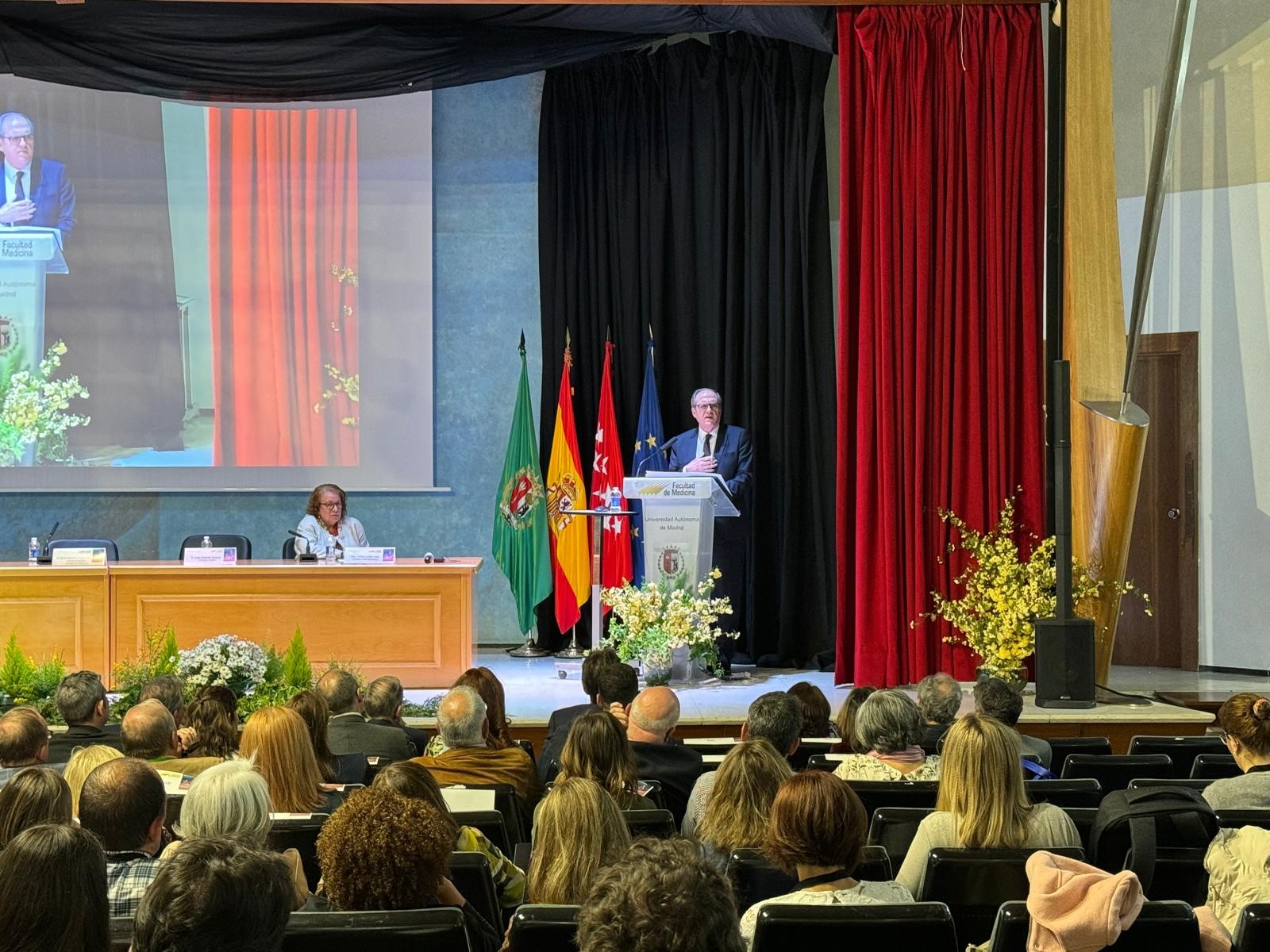 El Defensor del Pueblo, Ángel Gabilondo, inaugura el XVIII Congreso Nacional de Historia de la Enfermería que se celebra en la Facultad de Medicina de la Universidad Autónoma de Madrid.