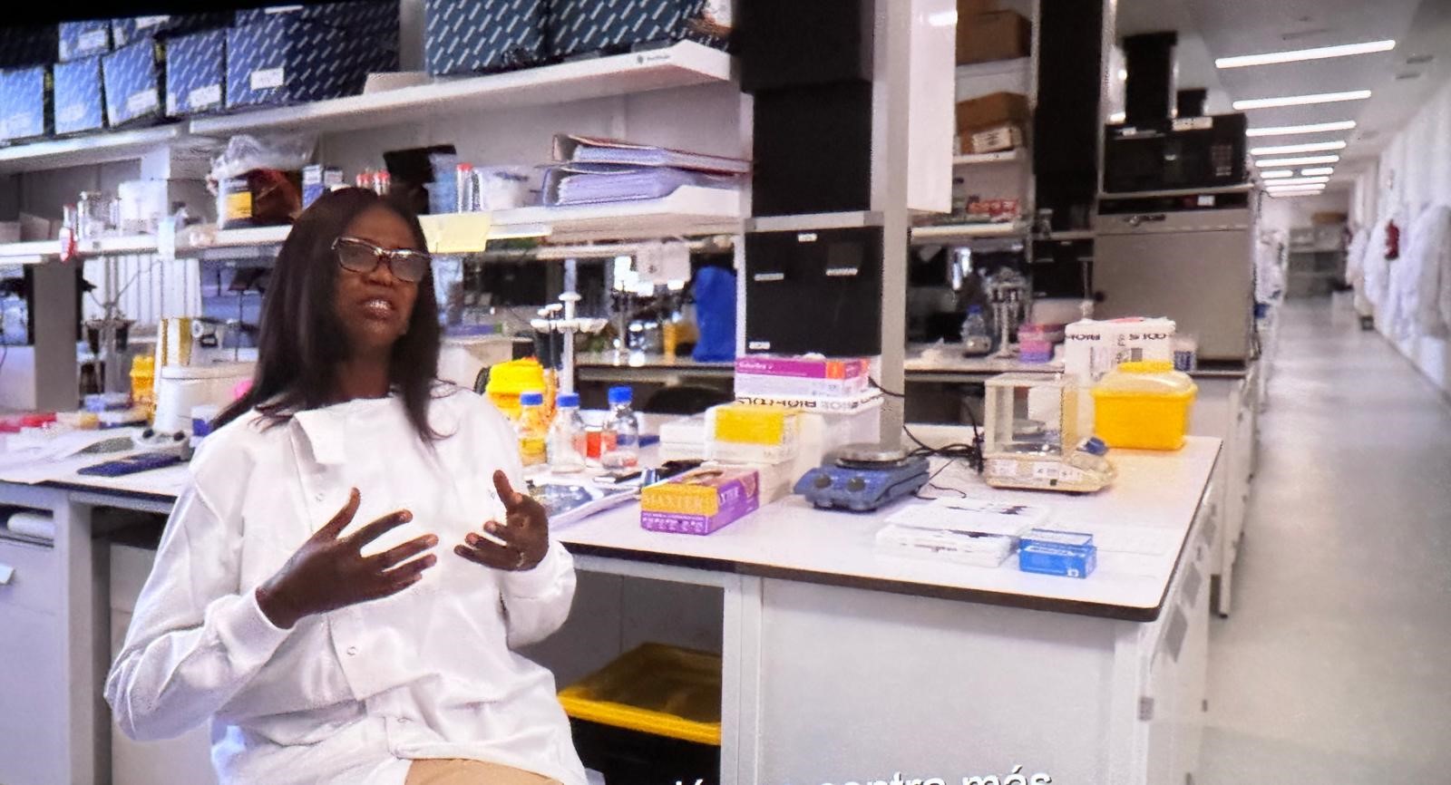 EL DEFENSOR DEL PUEBLO ASISTE AL ESTRENO DE LA PELÍCULA DOCUMENTAL ‘LA CIENCIA DE LAS MUJERES DE ÁFRICA’
