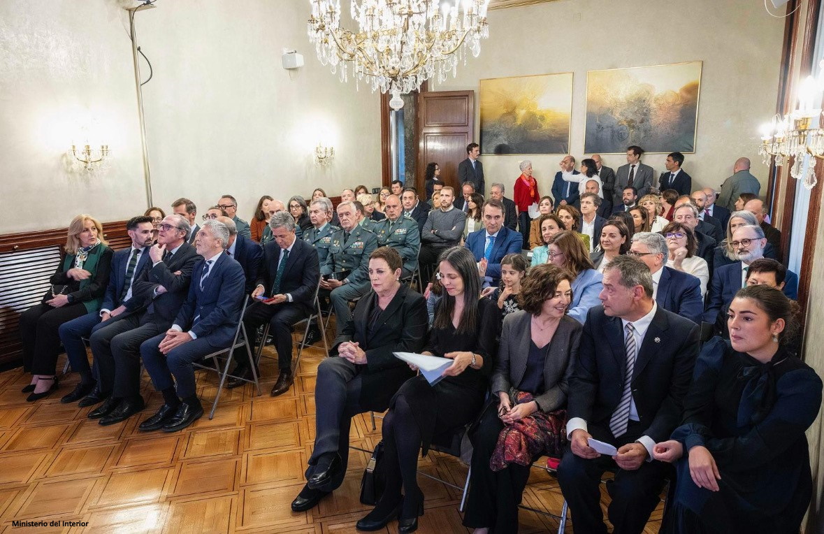 El Defensor del Pueblo, Ángel Gabilondo, en la entrega de Grandes Cruces de la Orden de la Guardia Civil