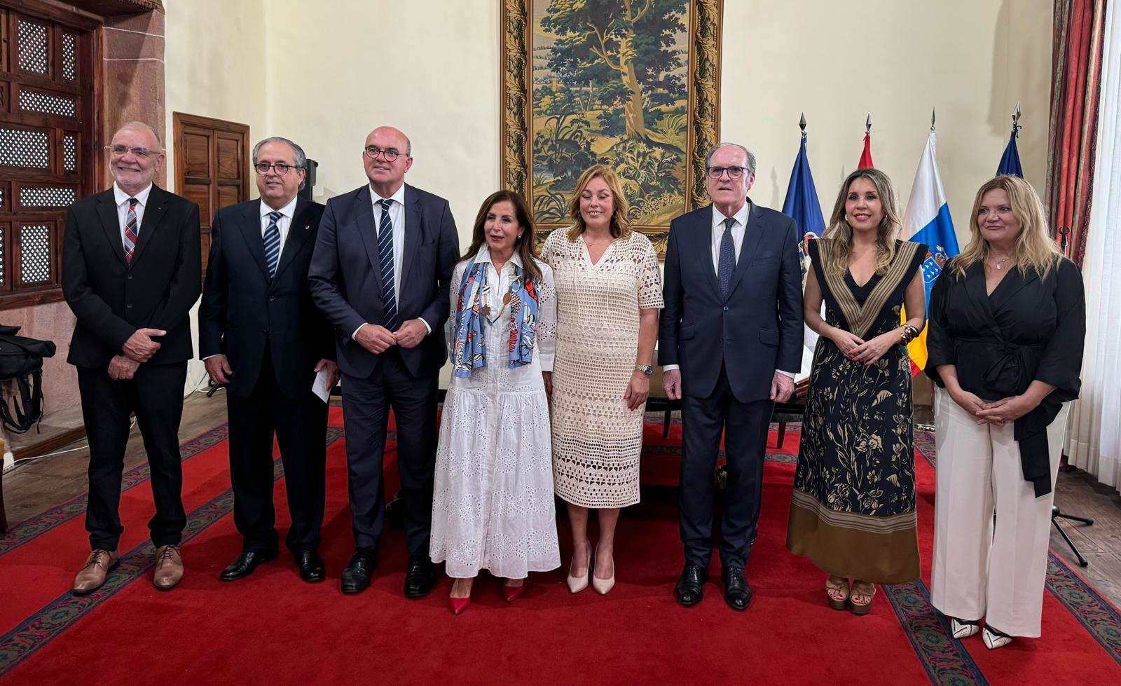 Ángel Gabilondo realiza una visita institucional a las islas canarias de La Palma y Tenerife
