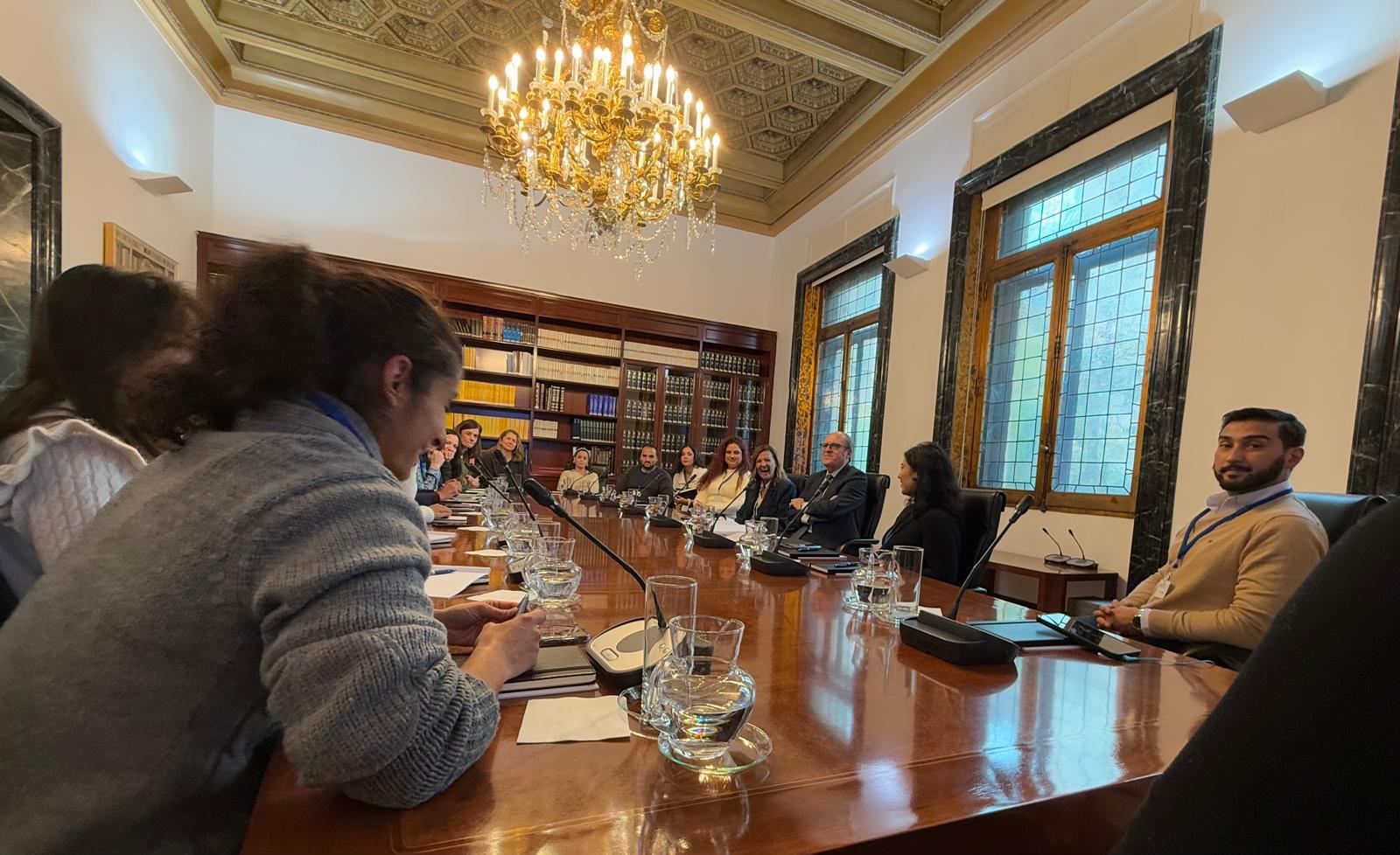 Ángel Gabilondo se reúne con personal técnico de la Fundación Secretariado Gitano