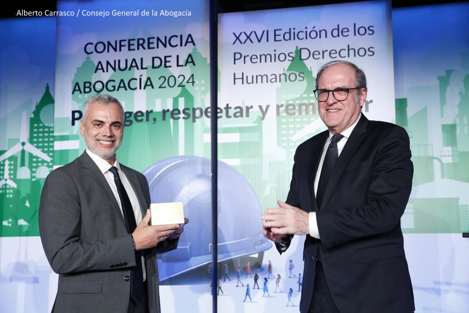 El Defensor del Pueblo participa en los XXVI Premios Derechos Humanos de la Abogacía Española 2024