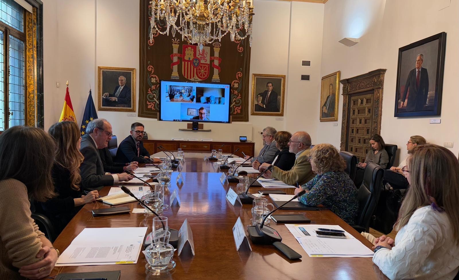 Reunión del Consejo Asesor del MNP presidido por Ángel Gabilondo